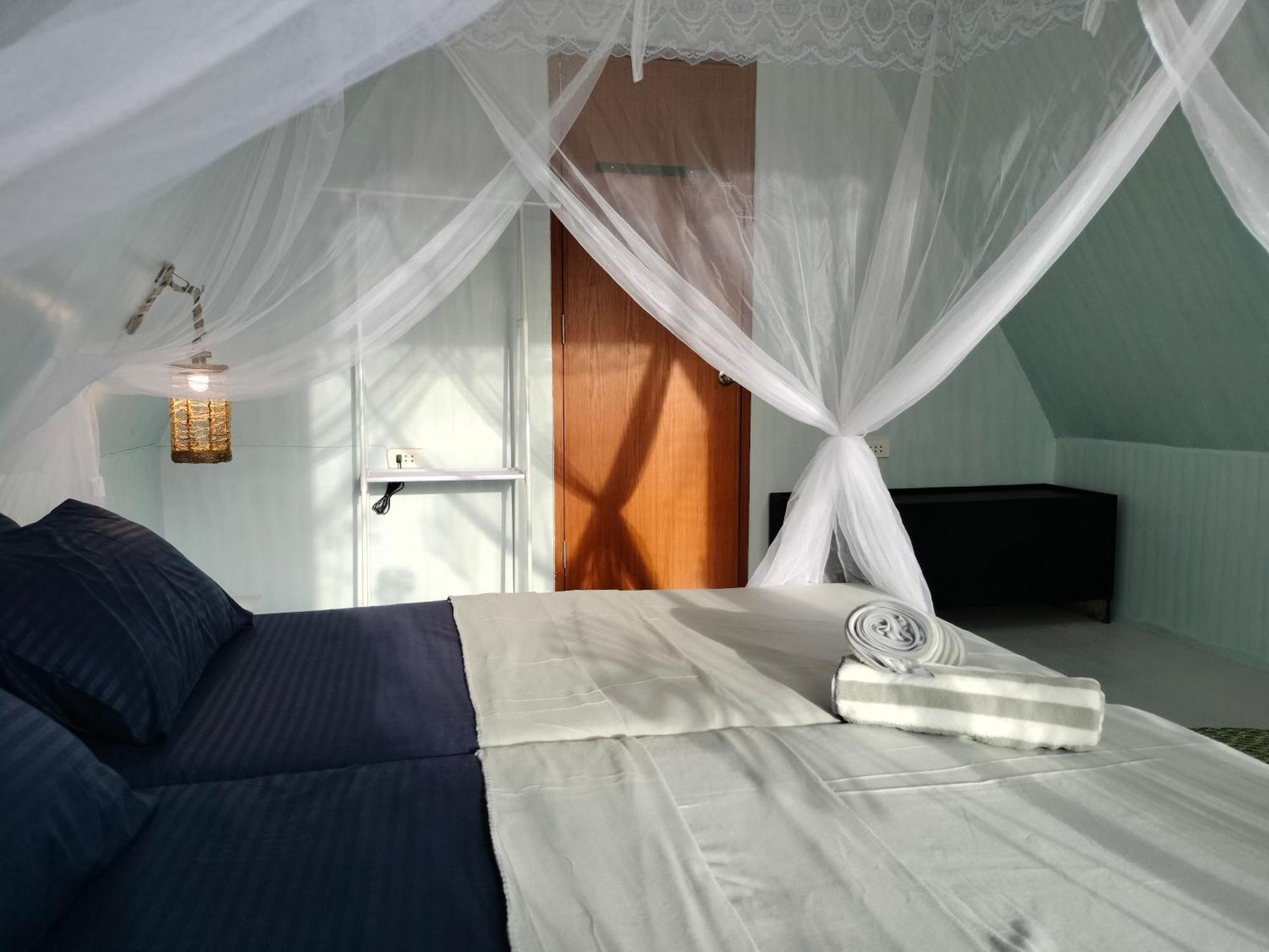 Riu Del Mar Hostel Dauis Екстер'єр фото
