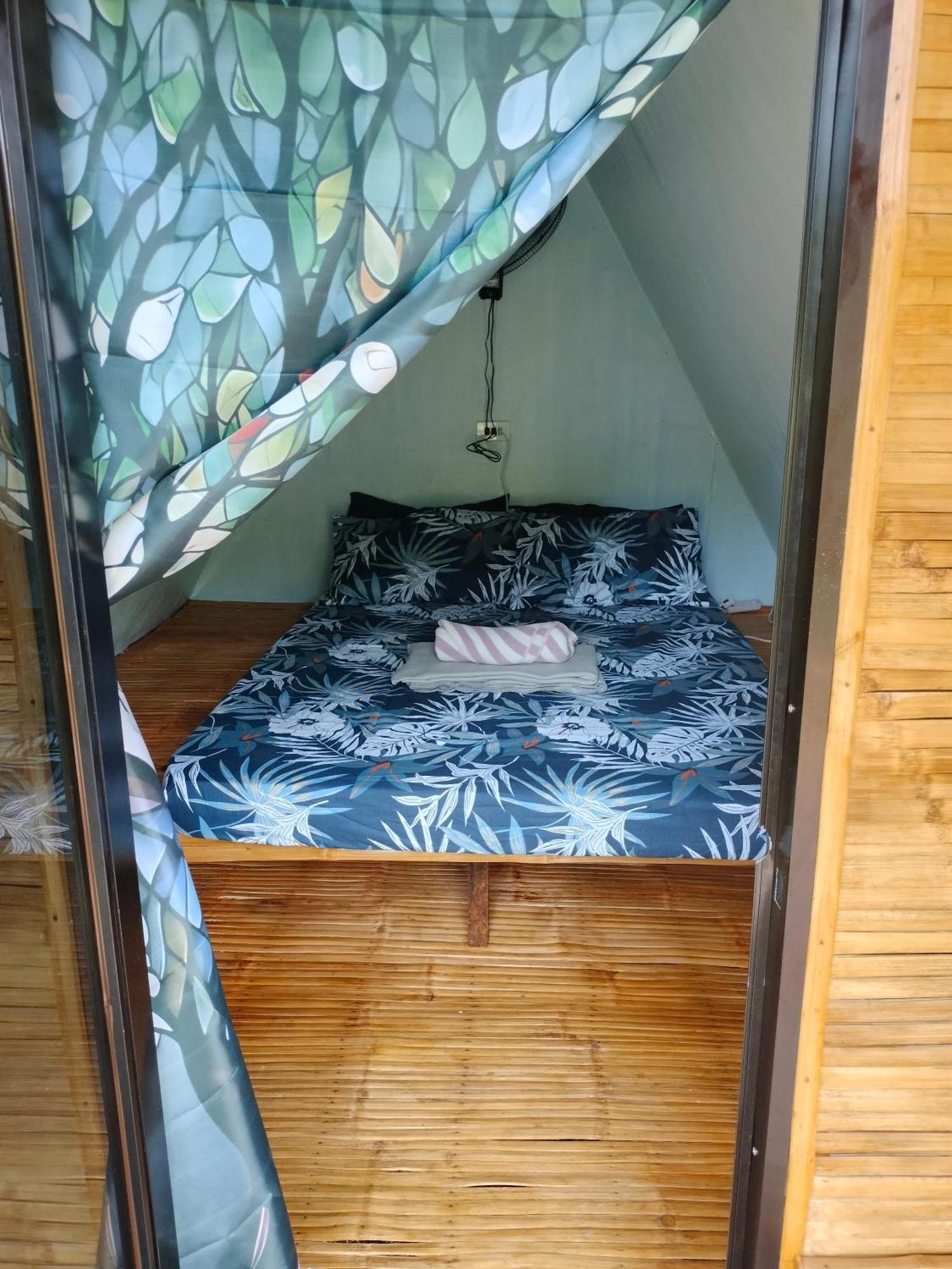 Riu Del Mar Hostel Dauis Екстер'єр фото